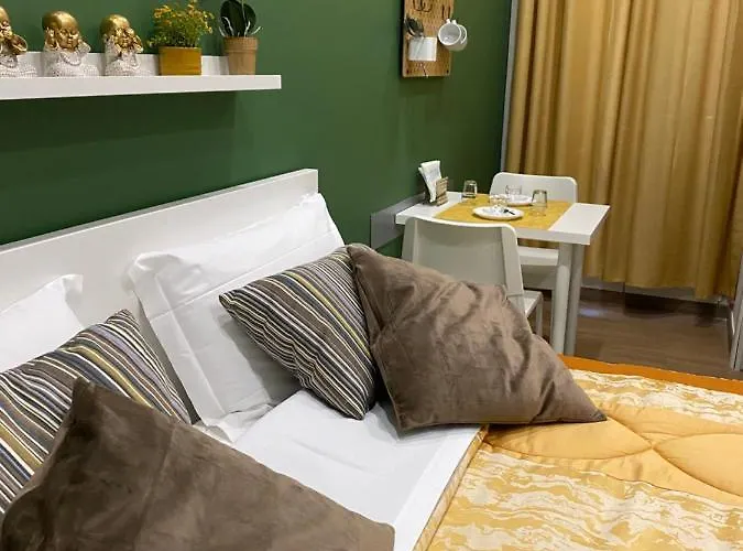 Via Piave 82 住宿加早餐酒店 4*